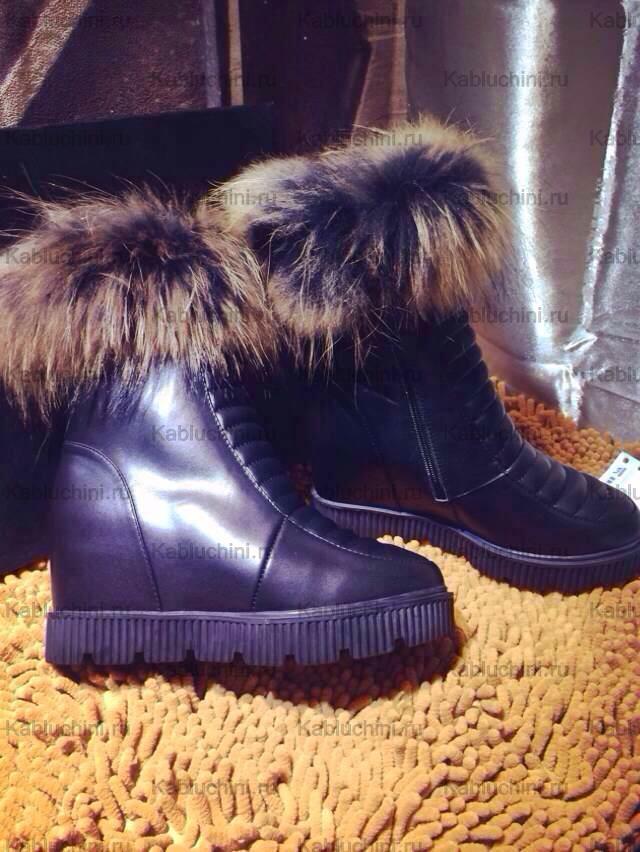 Кроссовки CHANEL Z25-2
