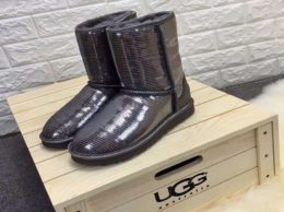 uggs-a234-1