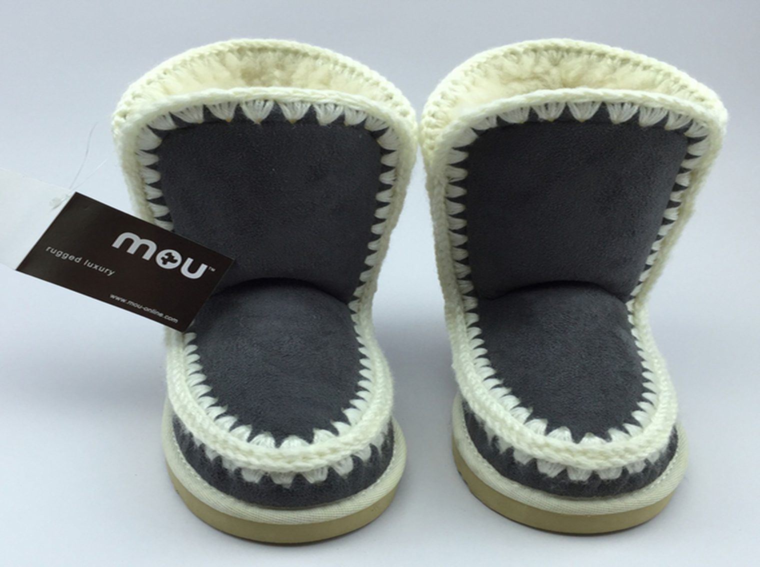uggs-mou-a225-1